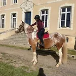 Du Campagnard Du Chateau De La Bouchatte