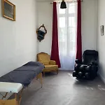 Du Campagnard Du Chateau De La Bouchatte *