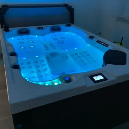 Holiday home Du Campagnard Du Chateau De La Bouchatte Chazemais